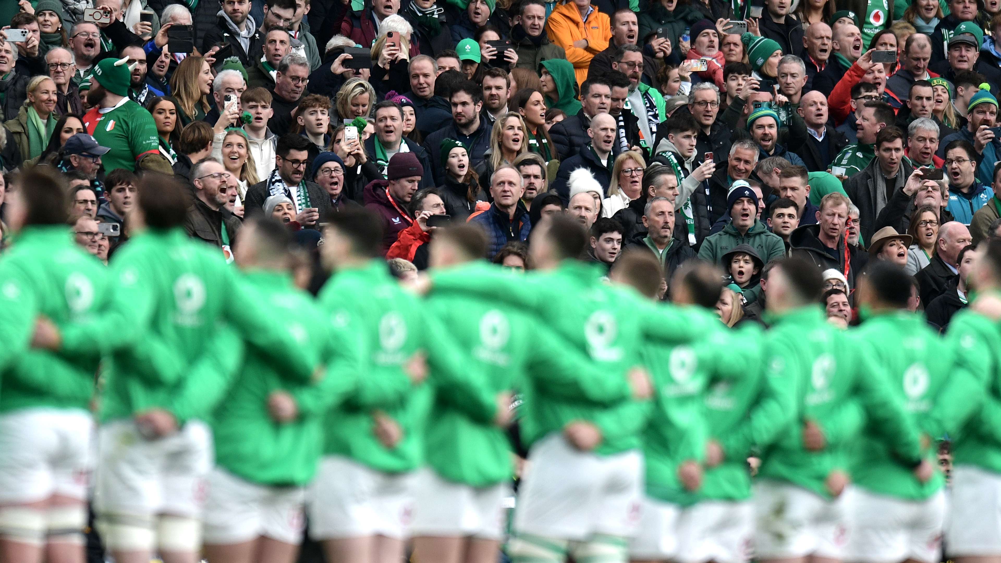 待这场比赛 待这场比赛