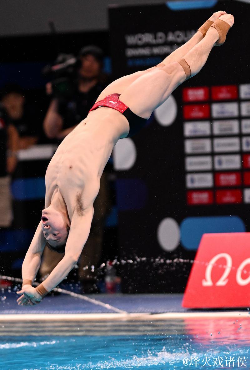 全运会跳水男子3米板决赛 王宗源强势夺冠